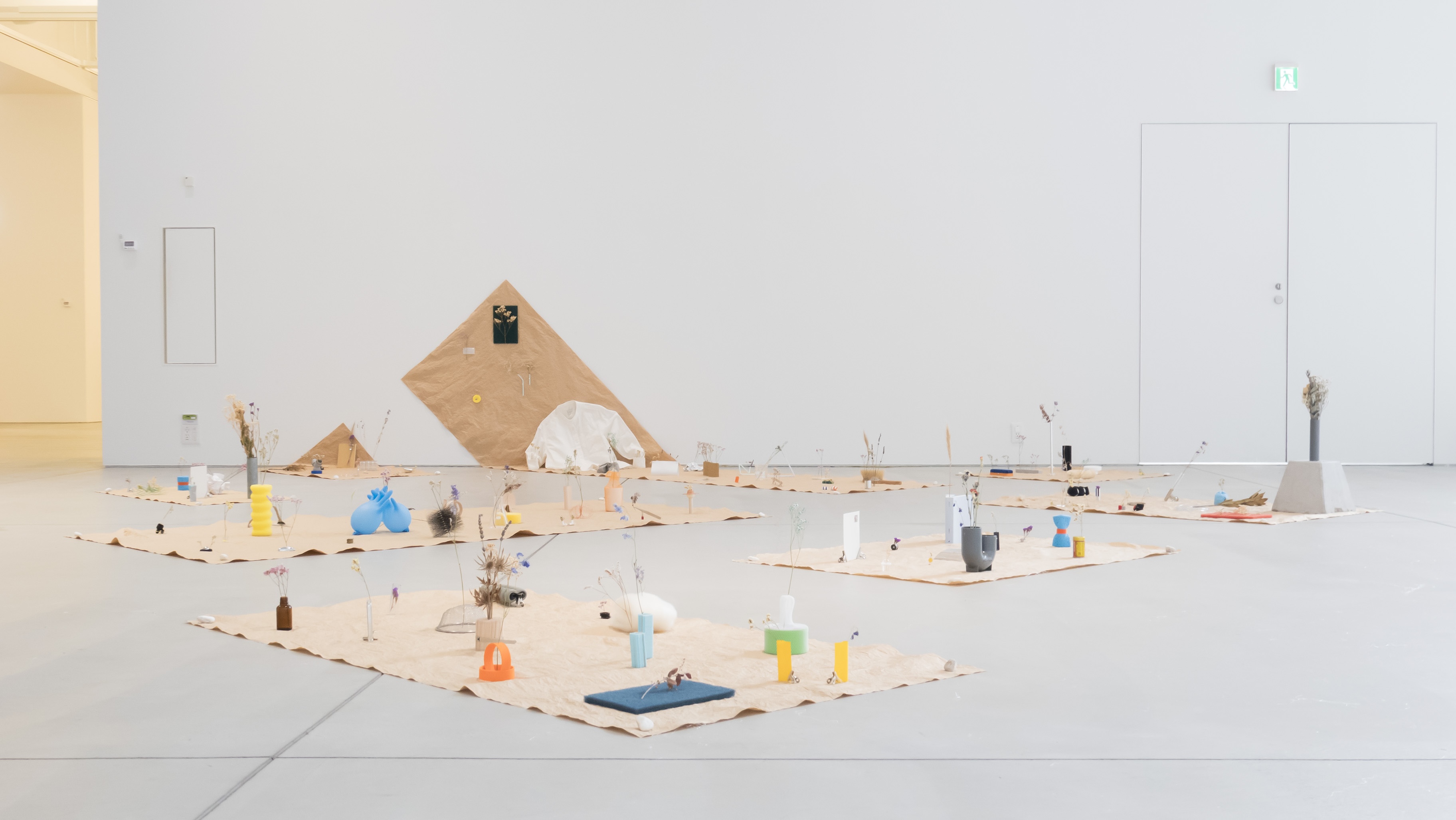 Construction ・ Asterisk / 小さな星たち